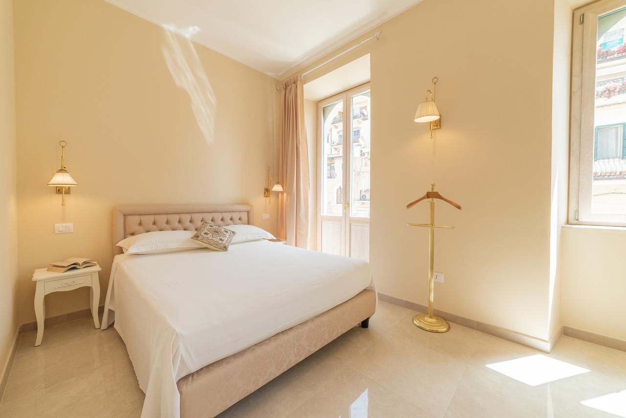 Hotel Casa Adele ตาออร์มินา ภายนอก รูปภาพ