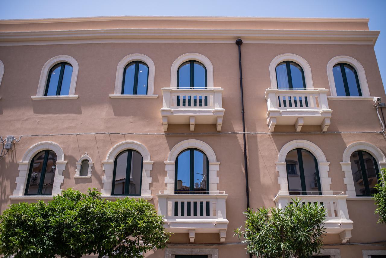 Hotel Casa Adele ตาออร์มินา ภายนอก รูปภาพ