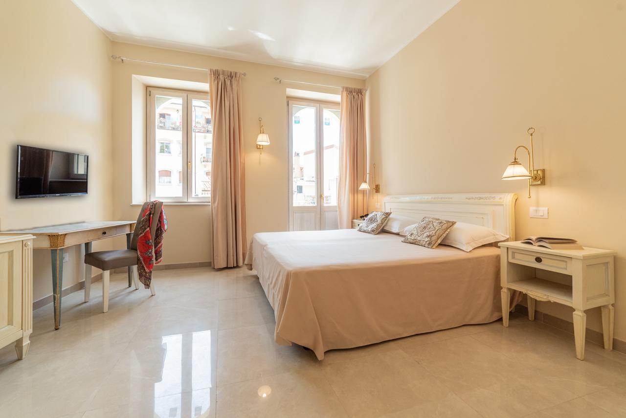 Hotel Casa Adele ตาออร์มินา ภายนอก รูปภาพ