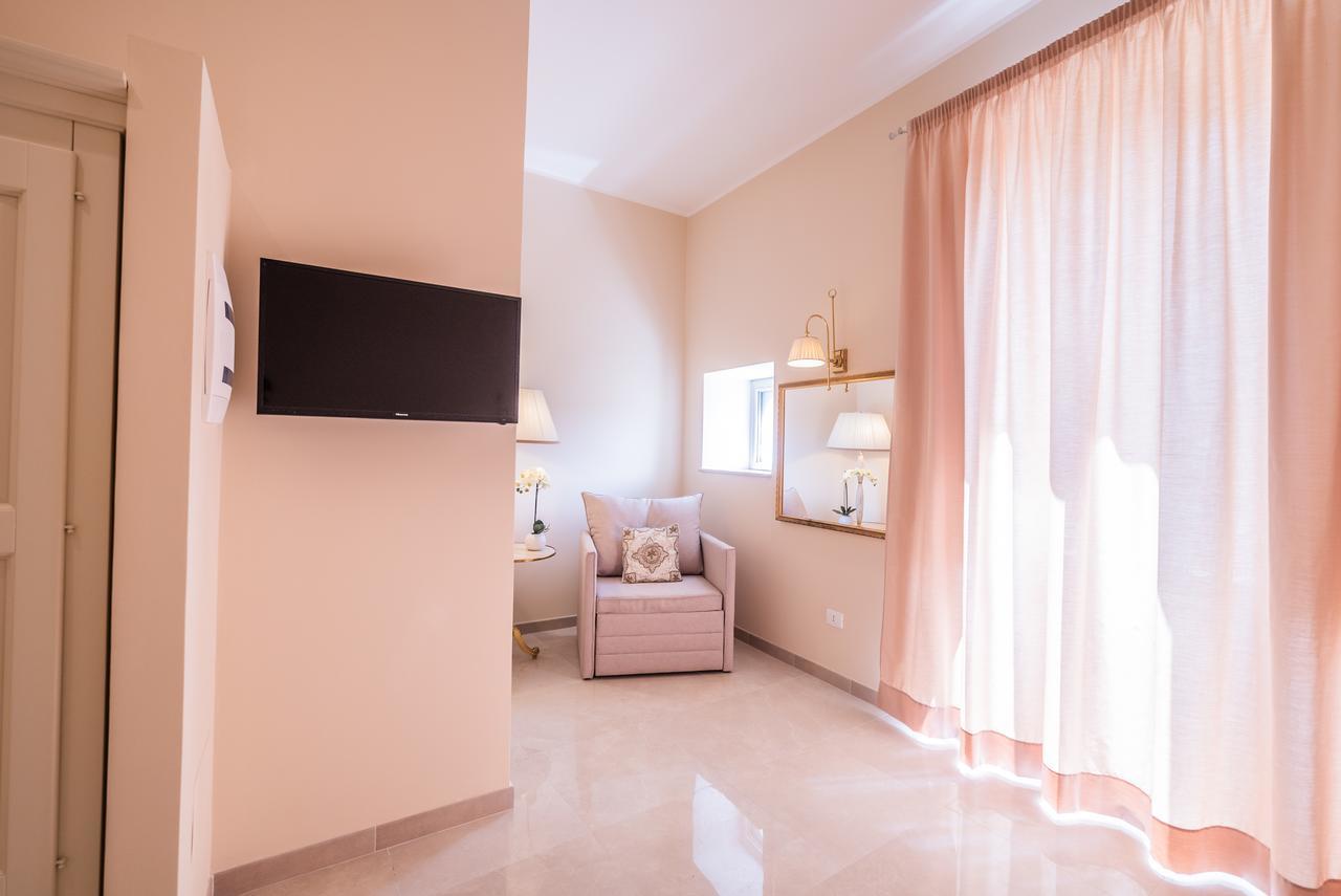 Hotel Casa Adele ตาออร์มินา ภายนอก รูปภาพ
