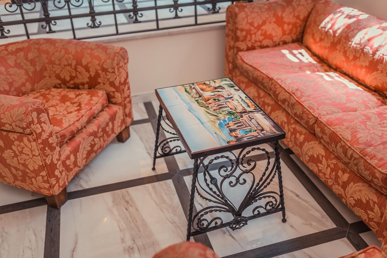 Hotel Casa Adele ตาออร์มินา ภายนอก รูปภาพ