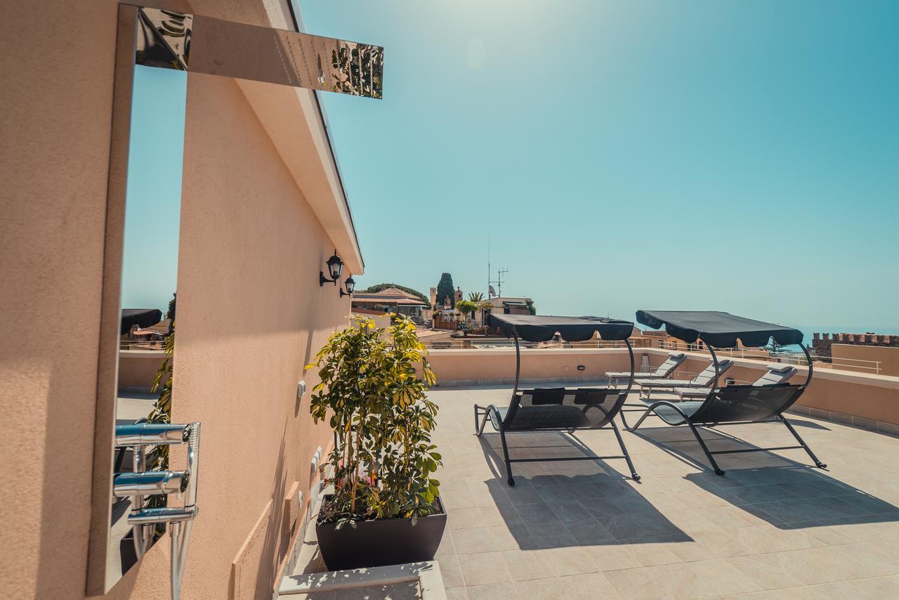 Hotel Casa Adele ตาออร์มินา ภายนอก รูปภาพ