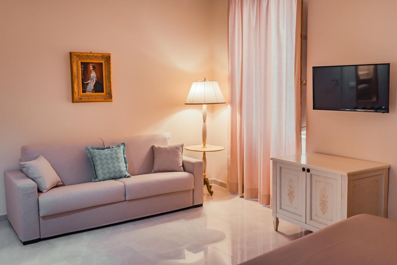 Hotel Casa Adele ตาออร์มินา ภายนอก รูปภาพ