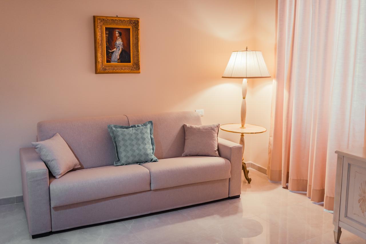 Hotel Casa Adele ตาออร์มินา ภายนอก รูปภาพ